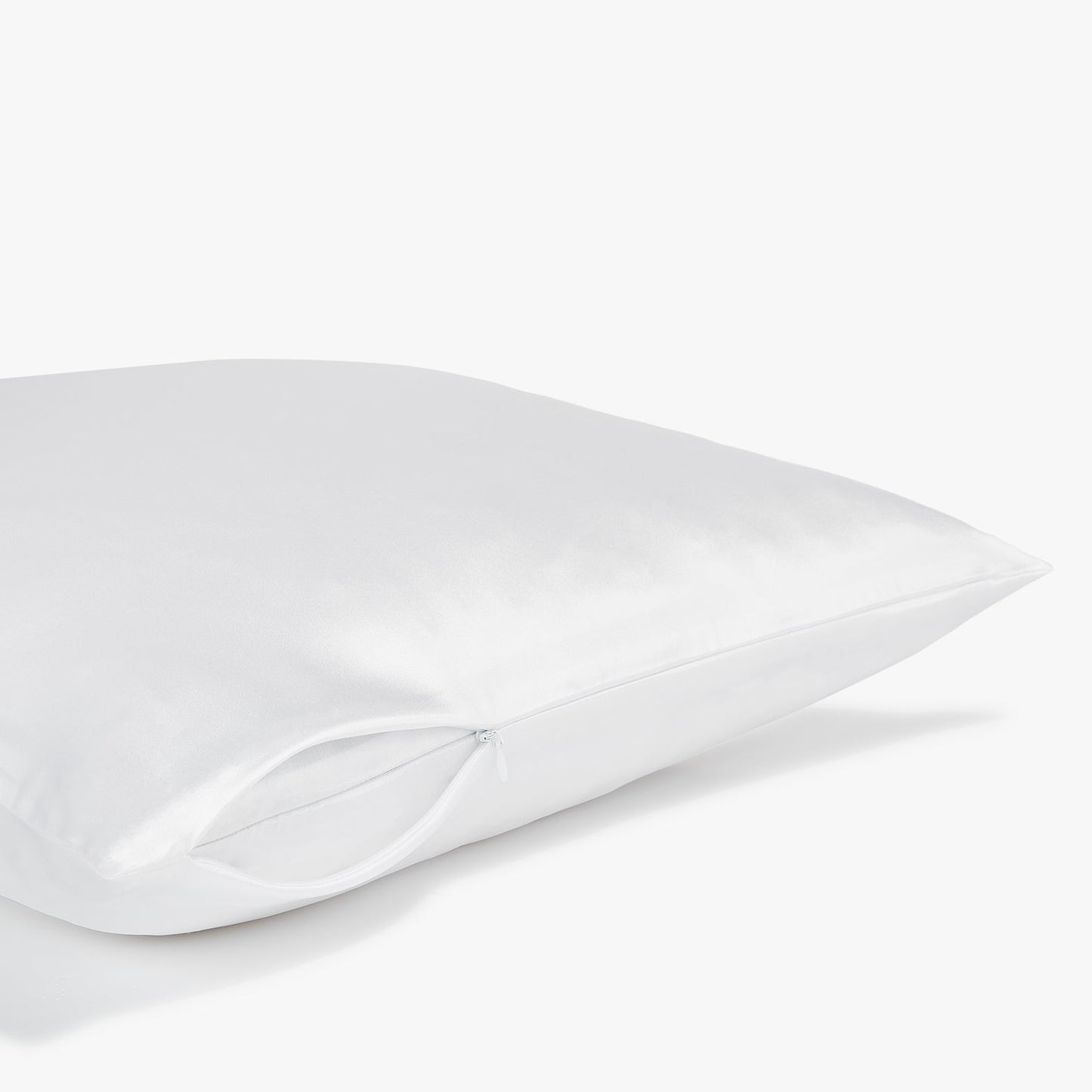 Skinful Glow® Skin Recovering Silk Pillowcase