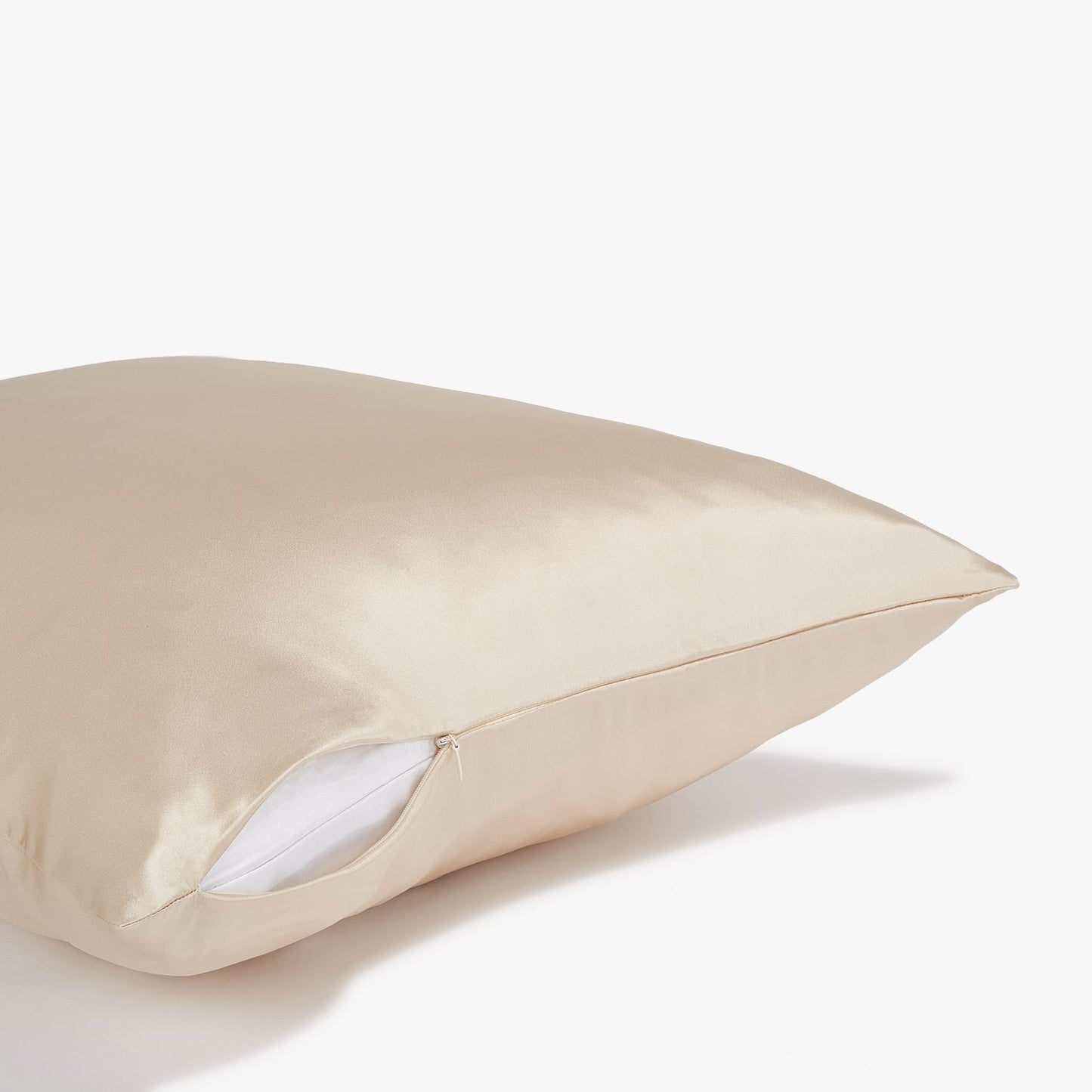 Skinful Glow® Skin Recovering Silk Pillowcase